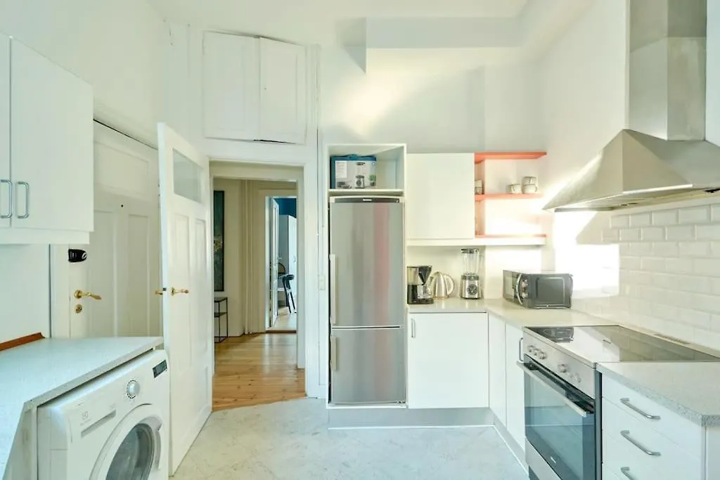 Moderen And Sleek 3Br With Bath By The Lakes And Metro Copenhagen